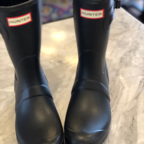 Women’s Hunter Boots Size 9 - Picture 2 of 3